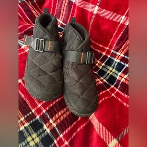 Chaco Quilted Brown Winter Boots